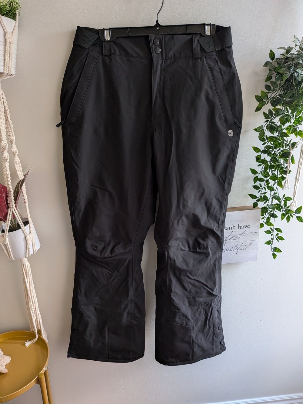 NWOT Sunice Stormpack Black Women's Insulated Winter/Ski Pants